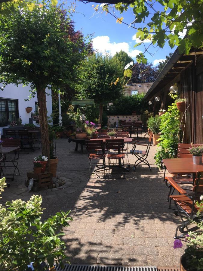 Hotel & Weinhaus Zum Schwarzen Baeren Koblenz  Dış mekan fotoğraf