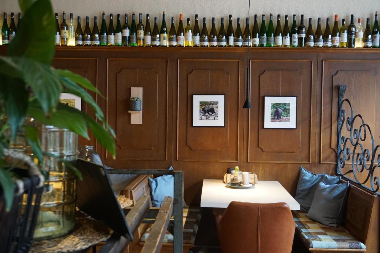Hotel & Weinhaus Zum Schwarzen Baeren Koblenz  Dış mekan fotoğraf