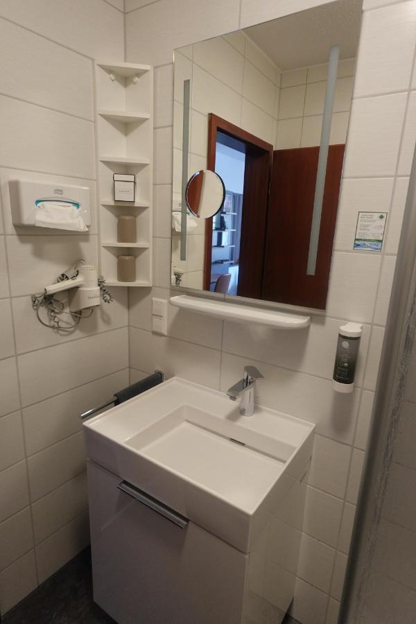 Hotel & Weinhaus Zum Schwarzen Baeren Koblenz  Dış mekan fotoğraf