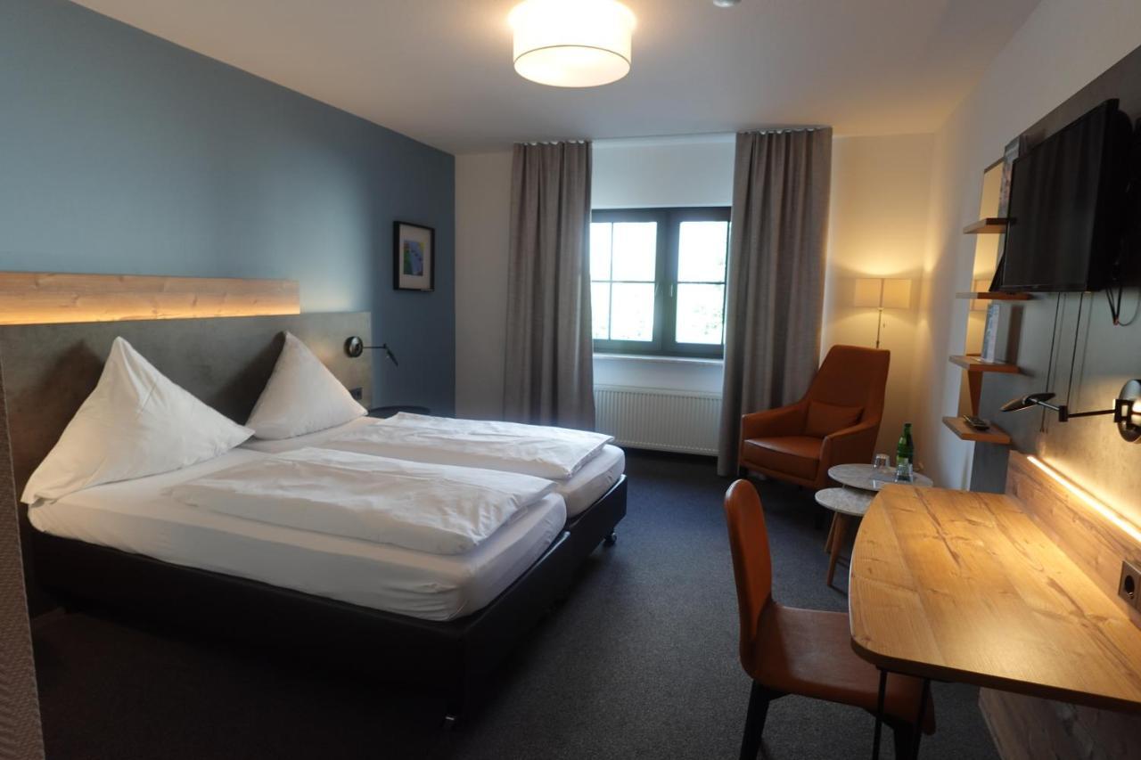 Hotel & Weinhaus Zum Schwarzen Baeren Koblenz  Dış mekan fotoğraf
