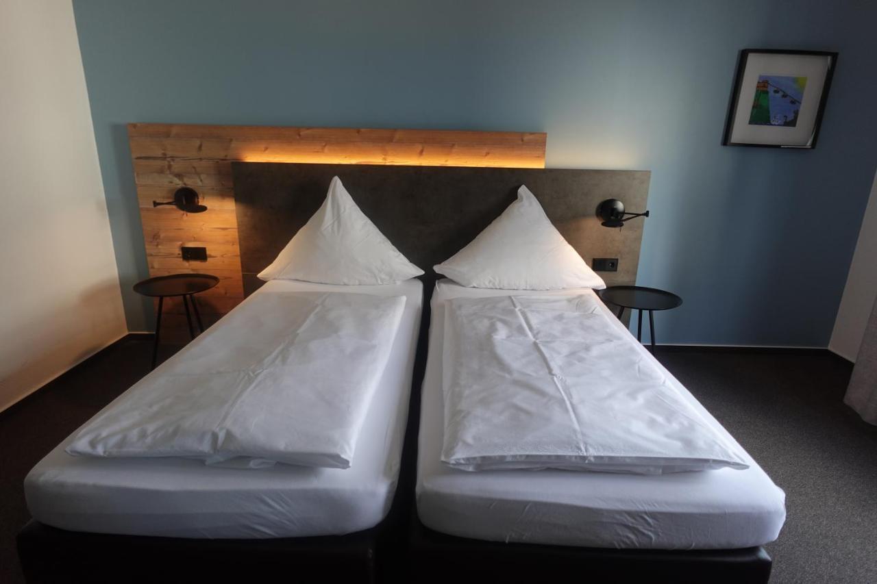 Hotel & Weinhaus Zum Schwarzen Baeren Koblenz  Dış mekan fotoğraf